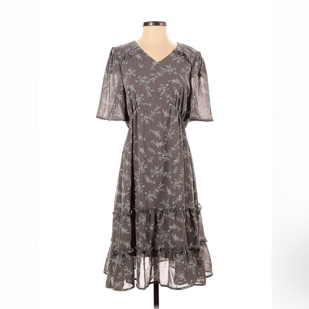Piper and Scoot The Alena floral detail dress in dove grey, small NWT‎